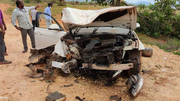 ಅಪಘಾತಕ್ಕೀಡಾಯ್ತು ನಟ ಜಗ್ಗೇಶ್ ಪುತ್ರ ಚಲಿಸುತ್ತಿದ್ದ ಬಿಎಂಡಬ್ಲ್ಯು ಕಾರು