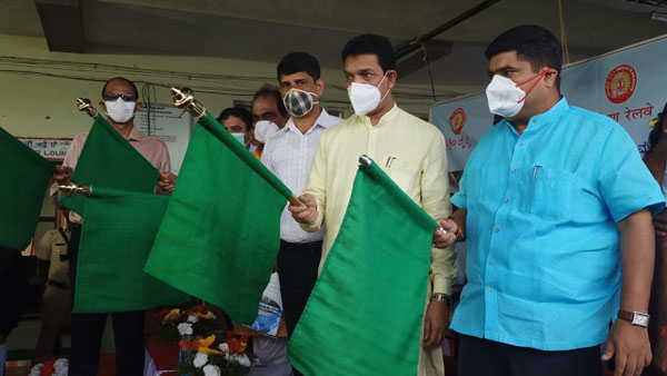 ಚಾಲನೆಯಾದ ದಿನವೇ ಪ್ರಯಾಣಿಕರಿಂದ ಭರ್ಜರಿ ರೆಸ್ಪಾನ್ಸ್ ಪಡೆದ ವಿಸ್ಟಾಡೋಮ್ ರೈಲು