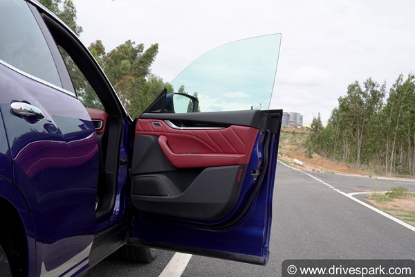 ಸ್ಪೋರ್ಟಿ ವಿನ್ಯಾಸದ ಐಷಾರಾಮಿ ಮಸೆರಾಟಿ ಲೆವಾಂಟೆ ಎಸ್‍ಯುವಿಯ ರಿವ್ಯೂ