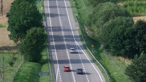 ಡ್ರೋನ್‌ ಮೂಲಕ ಸಂಚಾರಿ ನಿಯಮ ಉಲ್ಲಂಘನೆಗಳನ್ನು ಪತ್ತೆ ಹಚ್ಚುತ್ತಾರೆ ಈ ದೇಶದ ಪೊಲೀಸರು