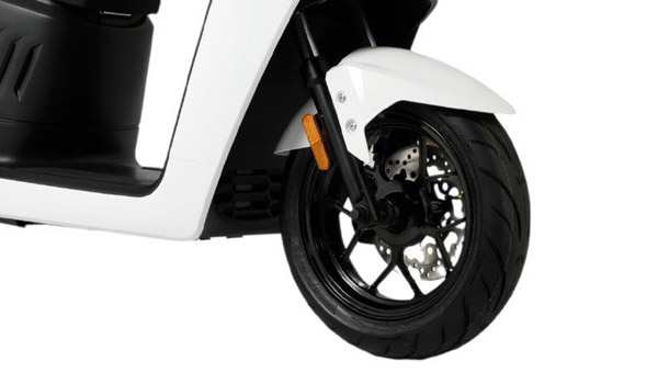 ಮೂರು ಪ್ರೀಮಿಯಂ ಎಲೆಕ್ಟ್ರಿಕ್ ಸ್ಕೂಟರ್‌ಗಳನ್ನು ಅನಾವರಣಗೊಳಿಸಿದ ಪ್ರಿವೆಲ್ ಎಲೆಕ್ಟ್ರಿಕ್