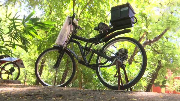 ಸೋಲಾರ್'ನಿಂದ ಚಲಿಸುವ ಬೈಕ್ ಅಭಿವೃದ್ಧಿ ಪಡಿಸಿದ ಕಾಲೇಜು ವಿದ್ಯಾರ್ಥಿ