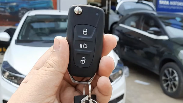 ಆಂಡ್ರಾಯ್ಡ್ ಟಚ್‌ಸ್ಕ್ರೀನ್ ಇನ್ಫೋಟೇನ್‌ಮೆಂಟ್ ಸಿಸ್ಟಂ ಪಡೆಯಲಿದೆ ಟಿಯಾಗೋ ಕಾರಿನ ಹೊಸ ಮಾದರಿ