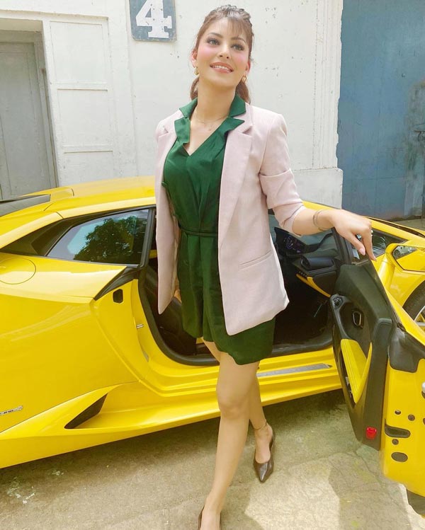 ಲ್ಯಾಂಬೊರ್ಗಿನಿ ಹುರಾಕನ್ ಕಾರಿನಿಂದ ಹೊರ ಬರಲು ಪರದಾಡಿದ ಐರಾವತ ನಟಿ