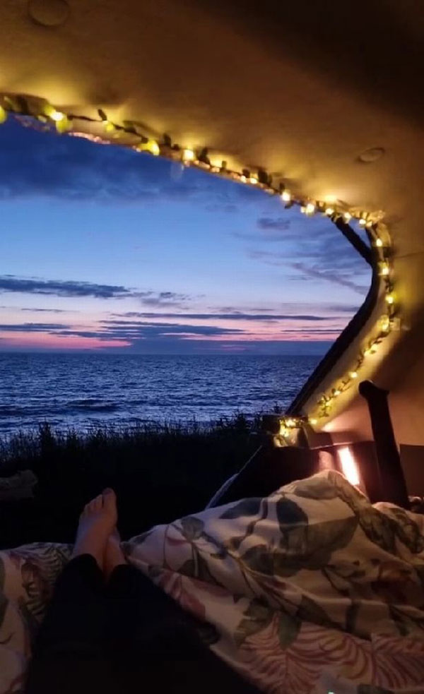 ಮಿನಿ ಕ್ಯಾಂಪರ್ ವಾಹನವಾಗಿ ಬದಲಾದ ಫಿಯೆಟ್ 500 ಕಾರು