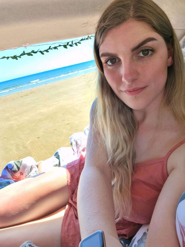 ಮಿನಿ ಕ್ಯಾಂಪರ್ ವಾಹನವಾಗಿ ಬದಲಾದ ಫಿಯೆಟ್ 500 ಕಾರು