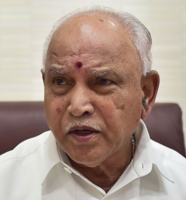 ಮಾಜಿ ಸಿಎಂ ಯಡಿಯೂರಪ್ಪ ಅವರು ಖರೀದಿಸಿದ ಐಷಾರಾಮಿ Toyota Vellfire ಕಾರಿನ ವಿಶೇಷತೆಗಳಿವು