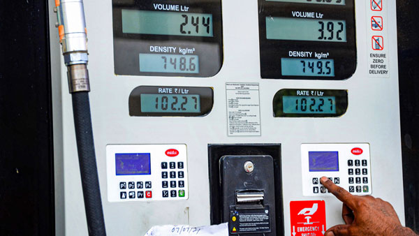 ಮೀನು ಖರೀದಿಸಿದವರಿಗೆ ದೊರೆಯಿತು ಒಂದು ಲೀಟರ್ ಉಚಿತ ಪೆಟ್ರೋಲ್ 