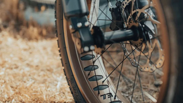 120 ಕಿ.ಮೀ ರೇಂಜ್ ಹೊಂದಿರುವ ಎಲೆಕ್ಟ್ರಿಕ್ ಬೈಕನ್ನು ಬಿಡುಗಡೆಗೊಳಿಸಿದ Hot Wheels 