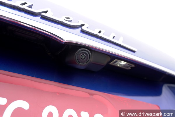 ಆಧುನಿಕ ಕಾರುಗಳು ರೇರ್ ವಿಂಡ್‌ಶೀಲ್ಡ್‌ ಮಿರರ್‌ ಹೊಂದದೆ ಇರಲು ಕಾರಣಗಳಿವು