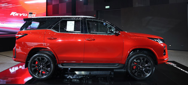 ಆಕರ್ಷಕ ವಿನ್ಯಾಸದಲ್ಲಿ ಬಿಡುಗಡೆಗೊಂಡ Toyota Fortuner GR Sport