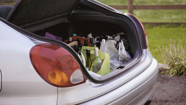 ಕಾರಿನಲ್ಲಿ ವೈನ್ ಇಡುವುದರಿಂದ ಉಂಟಾಗುವ ಸಮಸ್ಯೆಗಳಿವು