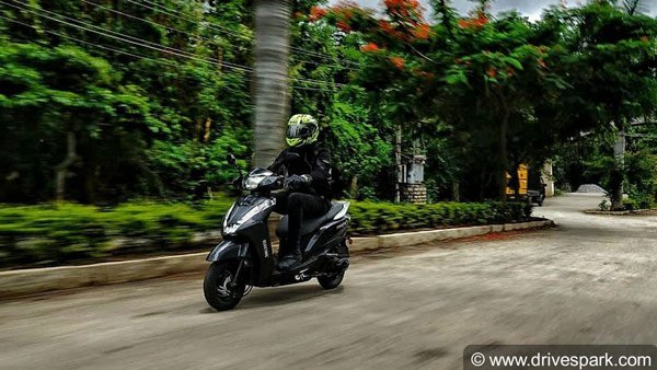 ದೇಶಿಯ ಮಾರುಕಟ್ಟೆಯಲ್ಲಿನ ಎಲೆಕ್ಟ್ರಿಕ್ ಸ್ಕೂಟರ್ ಮಾರಾಟದಲ್ಲಿ ಹೊಸ ಮೈಲಿಗಲ್ಲು ಸಾಧಿಸಿದ ಆಂಪಿಯರ್ 