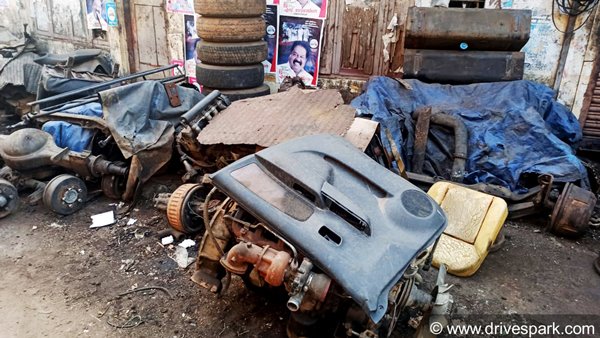 ವೆಹಿಕಲ್ ಸ್ಕ್ರ್ಯಾಪೇಜ್ ನೀತಿ ಬಿಡುಗಡೆ: ಹಳೆಯ ವಾಹನ ಮಾಲೀಕರಿಗೆ ಭರ್ಜರಿ ಆಫರ್!