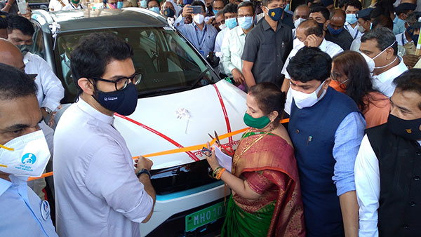 ಮುನ್ಸಿಪಲ್ ಕಾರ್ಪೊರೇಶನ್‌ಗೆ Tata Nexon ಎಲೆಕ್ಟ್ರಿಕ್ ಕಾರುಗಳನ್ನು ವಿತರಿಸಿದ Tata Motors