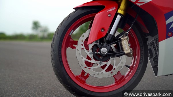 ಪರ್ಫಾಮೆನ್ಸ್ ಪ್ರಿಯರಿಗಾಗಿ ಮತ್ತಷ್ಟು ಬದಲಾದ 2021ರ TVS Apache RR310