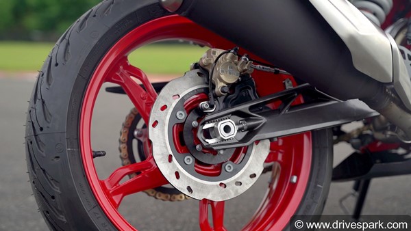 ಪರ್ಫಾಮೆನ್ಸ್ ಪ್ರಿಯರಿಗಾಗಿ ಮತ್ತಷ್ಟು ಬದಲಾದ 2021ರ TVS Apache RR310