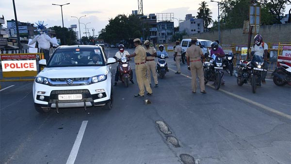 ಕಾರುಗಳಲ್ಲಿರುವ ಸನ್ ಫಿಲ್ಮ್ ತೆಗೆಯುವಂತೆ ಆದೇಶ ನೀಡಿದ ಹೈಕೋರ್ಟ್