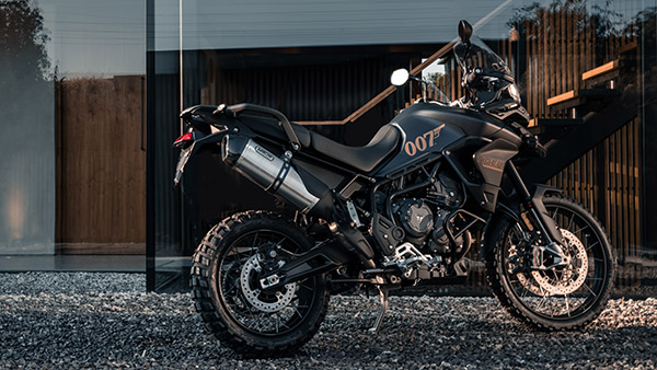 ಆಕರ್ಷಕ ವಿನ್ಯಾಸದಲ್ಲಿ ಅನಾವರಣಗೊಂಡ Triumph Tiger 900 Bond ಎಡಿಷನ್ 