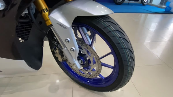 ದೇಶಾದ್ಯಂತ ಶುರುವಾಯ್ತು ಹೊಸ Yamaha R15 V4 ಹಾಗೂ R15 M ಬೈಕುಗಳ ವಿತರಣೆ