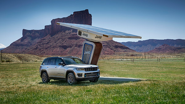 ಆಕರ್ಷಕ ವಿನ್ಯಾಸದಲ್ಲಿ ಅನಾವರಣಗೊಂಡ ಹೊಸ Jeep Grand Cherokee ಎಸ್‍ಯುವಿ