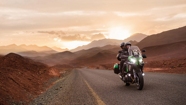 ಹೊಸ ನವೀಕರಣಗಳೊಂದಿಗೆ ಅನಾವರಣಗೊಂಡ 2022ರ Kawasaki Versys 1000 ಬೈಕ್