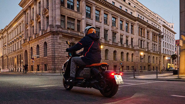 ಹೊಸ BMW CE 04 ಎಲೆಕ್ಟ್ರಿಕ್ ಸ್ಕೂಟರ್ ಉತ್ಪಾದನೆ ಪ್ರಾರಂಭ