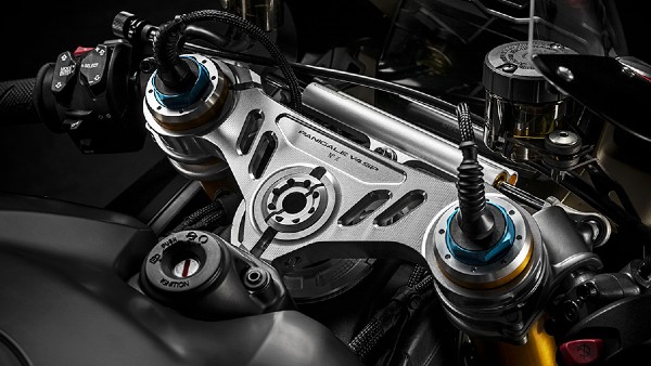 ದೇಶಿಯ ಮಾರುಕಟ್ಟೆಯಲ್ಲಿ ಹೊಸ Panigale V4 SP ಸೂಪರ್‌ಬೈಕ್ ಬಿಡುಗಡೆಗೊಳಿಸಿದ Ducati