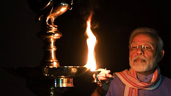 ಹರ್ಕ್ಯುಲಸ್ ಸಿ 130ಜೆ ಮಿಲಿಟರಿ ವಿಮಾನದ ಮೂಲಕ ಎಕ್ಸ್‌ಪ್ರೆಸ್‌ವೇಗೆ ಬಂದಿಳಿದ ಪ್ರಧಾನಿ 