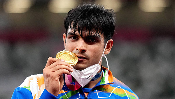 ಆನಂದ್ ಮಹೀಂದ್ರಾ ಅವರಿಂದ ದುಬಾರಿ ಉಡುಗೊರೆ ಪಡೆದುಕೊಂಡ ನೀರಜ್‌ ಚೋಪ್ರಾ!