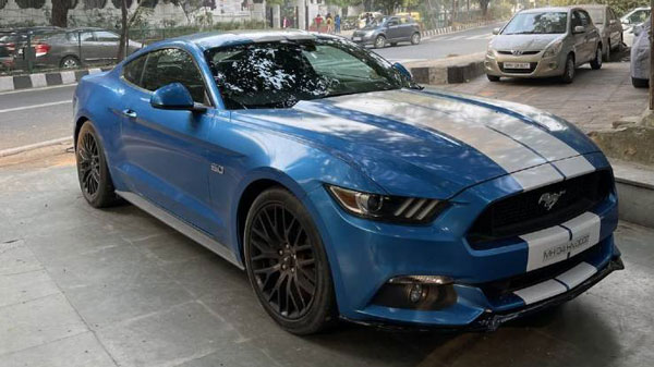Ford Mustang ಕಾರು ಚಾಲನೆ ವೇಳೆ ಕಾಣಿಸಿಕೊಂಡ ಚಿನ್ನದ ಹುಡುಗ ನೀರಜ್ ಚೋಪ್ರಾ