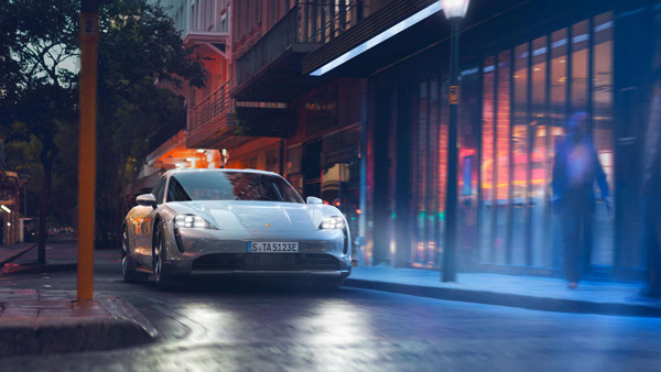 ಭಾರತದಲ್ಲಿ 484 ಕಿ.ಮೀ ರೇಂಜ್ ಹೊಂದಿರುವ Porsche Taycan ಎಲೆಕ್ಟ್ರಿಕ್ ಕಾರು ಬಿಡುಗಡೆ