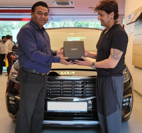 ಹೊಸ Kia Carnival ಕಾರು ಖರೀದಿಸಿದ ಗಾಯಕ ಸೋನು ನಿಗಮ್