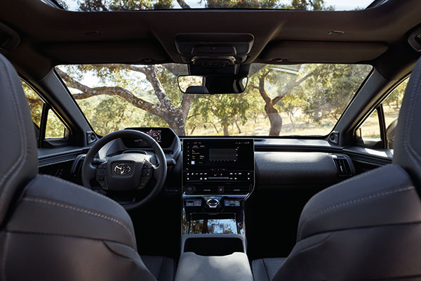 Toyota ಕಂಪನಿಯ ಮೊದಲ ಎಲೆಕ್ಟ್ರಿಕ್ ಕಾರಿನ ವಿಶೇಷತೆಗಳಿವು