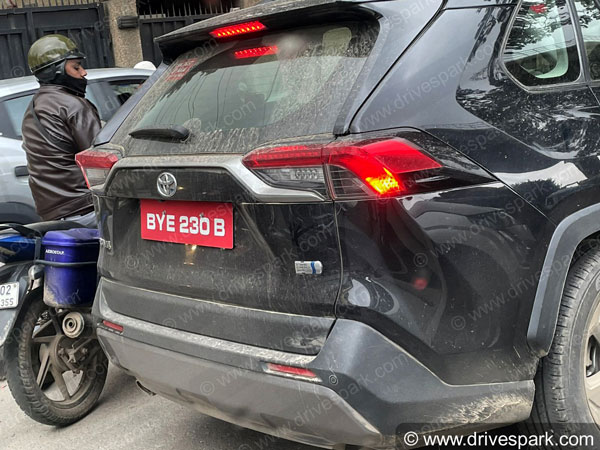 ನಮ್ಮ ಬೆಂಗಳೂರಿನಲ್ಲಿ ರೋಡ್ ಟೆಸ್ಟಿಂಗ್ ನಡೆಸಿದ ಟೊಯೊಟಾ ಬಹುನೀರಿಕ್ಷಿತ ರಾವ್ 4 ಎಸ್‌ಯುವಿ