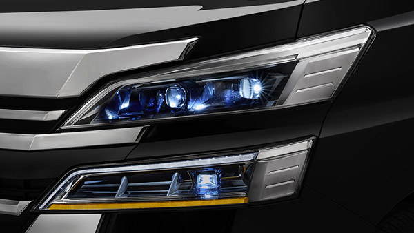 ದುಬಾರಿ ಬೆಲೆಯ Toyota Vellfire ಕಾರು ಖರೀದಿಸಿದ ನಟ ವಿಜಯ್ ಬಾಬು