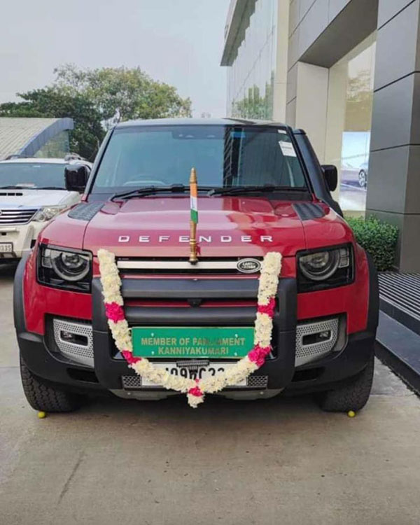 ದುಬಾರಿ ಬೆಲೆಯ Land Rover Defender ಎಸ್‌ಯು‌ವಿ ಖರೀದಿಸಿದ ಸಂಸದ ವಿಜಯ್ ವಸಂತ್