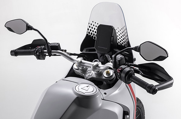 ಆಕರ್ಷಕ ವಿನ್ಯಾಸದಲ್ಲಿ ಅನಾವರಣಗೊಂಡ ಹೊಸ Ducati DesertX ಬೈಕ್ 