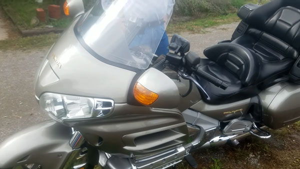 80ನೇ ವಯಸ್ಸಿನಲ್ಲೂ ಹೋಂಡಾ ಗೋಲ್ಡ್ ವಿಂಗ್ ಬೈಕ್ ಇವರಿಗೆ ಅಚ್ಚು ಮೆಚ್ಚು