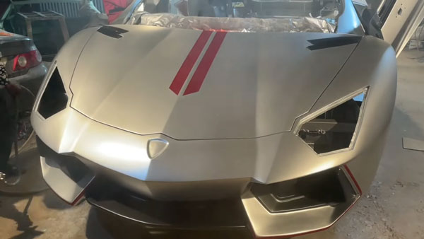 Lamborghini ಕಾರಿನಂತೆ ಮಾಡಿಫೈಗೊಂಡ Honda Civic ಕಾರು