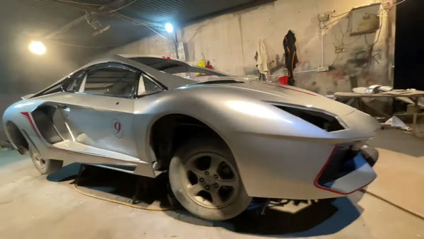 Lamborghini ಕಾರಿನಂತೆ ಮಾಡಿಫೈಗೊಂಡ Honda Civic ಕಾರು