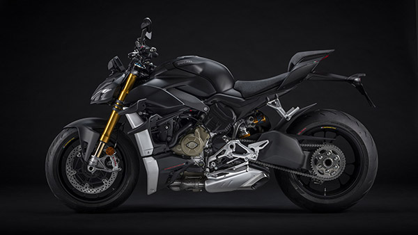 ದುಬಾರಿ ಬೆಲೆಯ Ducati ಬೈಕ್ ಖರೀದಿಸಿದ ಬಾಲಿವುಡ್ ನಟ