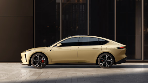 ಟೆಸ್ಲಾಗೆ ಪೈಪೋಟಿಯಾಗಿ 1,000 ಕಿ.ಮೀ ರೇಂಜ್ ನೀಡುವ ಎಲೆಕ್ಟ್ರಿಕ್ ಕಾರು ಪರಿಚಯಿಸಿದ ಚೀನಾ ಕಂಪನಿ