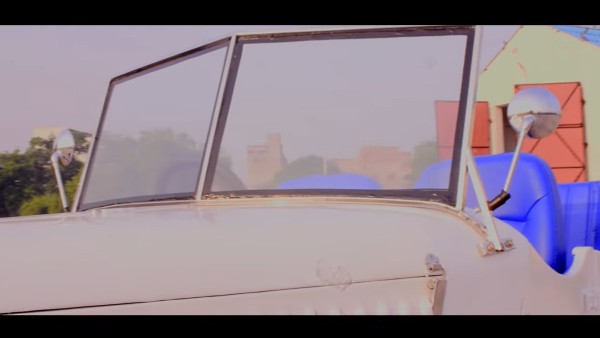 ವಿಂಟೇಜ್ ಕಾರಿನಂತೆ ಮಾಡಿಫೈಗೊಂಡ ಟಾಟಾ ನ್ಯಾನೋ ಕಾರು