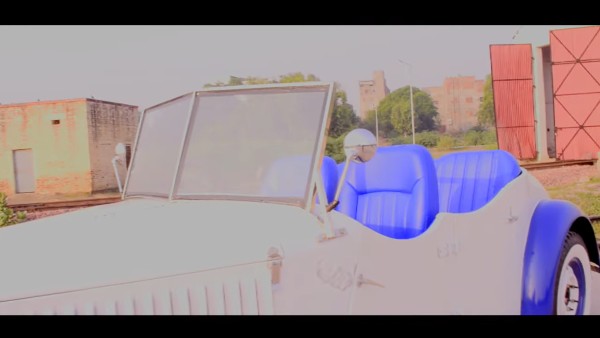 ವಿಂಟೇಜ್ ಕಾರಿನಂತೆ ಮಾಡಿಫೈಗೊಂಡ ಟಾಟಾ ನ್ಯಾನೋ ಕಾರು