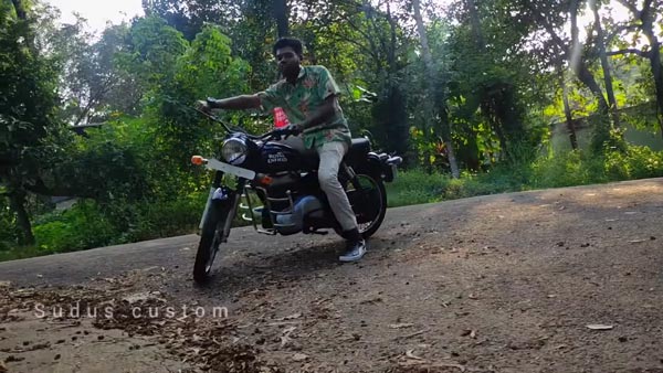 ರಾಯಲ್ ಎನ್‌ಫೀಲ್ಡ್ ಬೈಕಿನಂತೆ ಮಾಡಿಫೈಗೊಂಡ TVS XL ಮೊಪೆಡ್