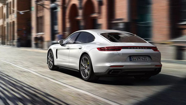 ಪೆಟ್ರೋಲ್ ಎಂಜಿನ್ ಕಾರುಗಳಿಗಿಂತಲೂ ಎಲೆಕ್ಟ್ರಿಕ್ ಕಾರುಗಳ ವೇಗವರ್ಧನೆ ಹೆಚ್ಚು ಯಾಕೆ? ಕಾರಣ ತಿಳಿಯಿರಿ.. 