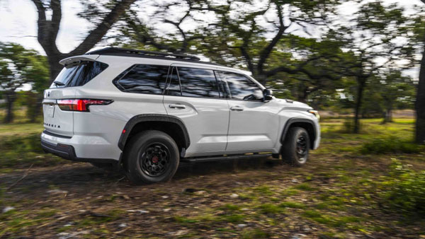 ಅತ್ಯಾಧುನಿಕ ಫೀಚರ್ಸ್‌ಗಳೊಂದಿಗೆ ಅನಾವರಣಗೊಂಡ ಹೊಸ Toyota Sequoia ಎಸ್‍ಯುವಿ