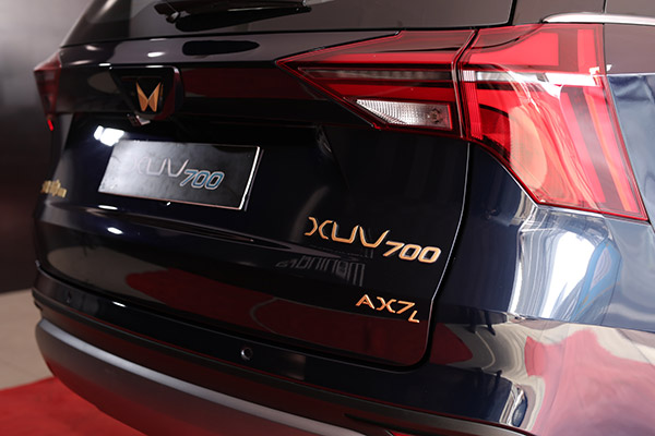 ಪ್ಯಾರಾಲಿಂಪಿಕ್ಸ್​ನಲ್ಲಿ ಚಿನ್ನ ಗೆದ್ದು ಇತಿಹಾಸ ಬರೆದ ಅವನಿ ಲೆಖಾರಾಗೆ ಕಸ್ಟಮೈಸ್ XUV700 ಕಾರು ನೀಡಿದ Mahindra 