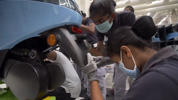 ಗ್ರಾಹಕರ ಬೇಡಿಕೆಯೆಂತೆ ದಿನಂಪ್ರತಿ ಒಂದು ಸಾವಿರ ಇವಿ ಸ್ಕೂಟರ್ ಆರಂಭಿಸಿದ ಓಲಾ ಎಲೆಕ್ಟ್ರಿಕ್ 